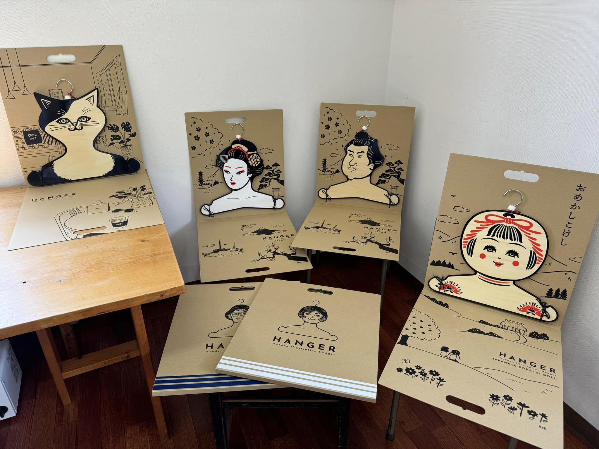 itchイラストハンガー